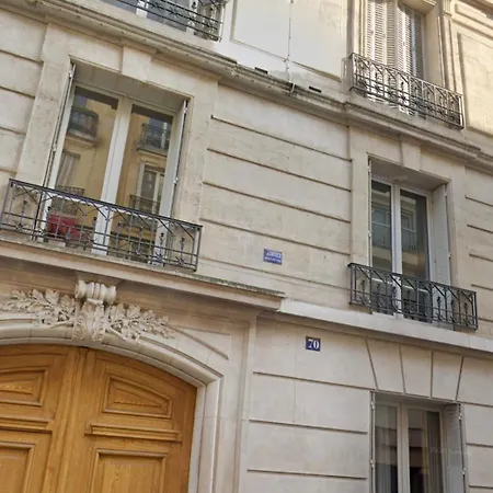 Beautiful 2-room In Paris's Batignolles District