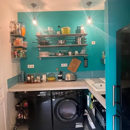 Beautiful 2-room In Paris's Batignolles District Appartement Paris
